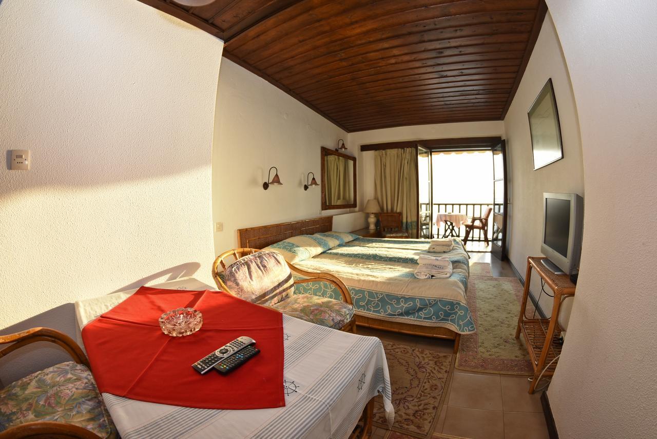 Maistrali Hotel Áfiszosz Kültér fotó
