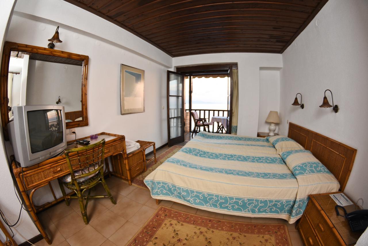 Maistrali Hotel Áfiszosz Kültér fotó